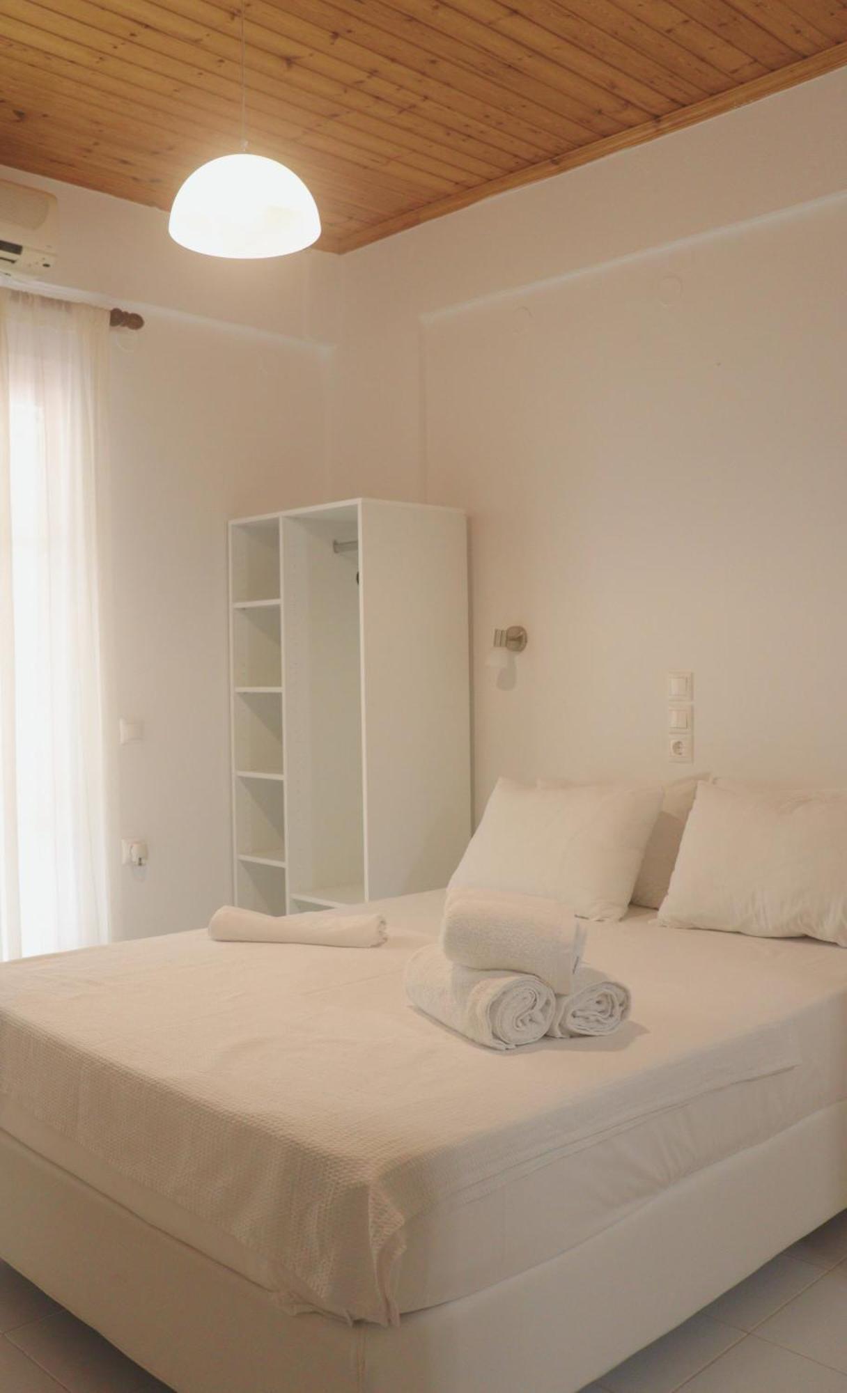 Kondilw Rooms Kalamitsi  Luaran gambar
